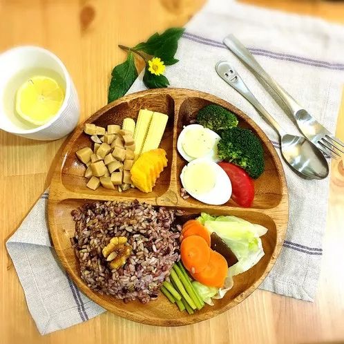 連續(xù)吃 1 個月垃圾食品后會怎樣